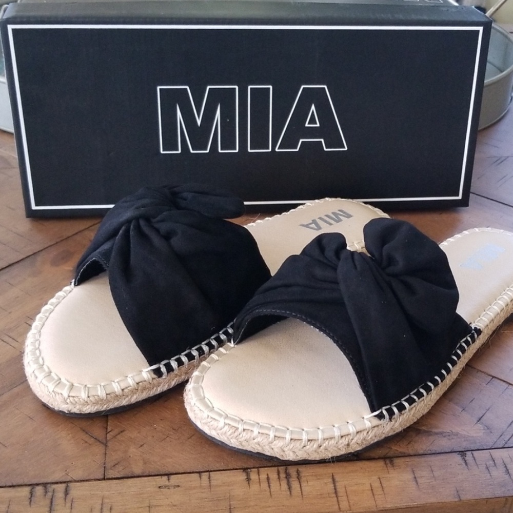 ๐๏ธ Women's Mia Sandals - Picture 1 of 7